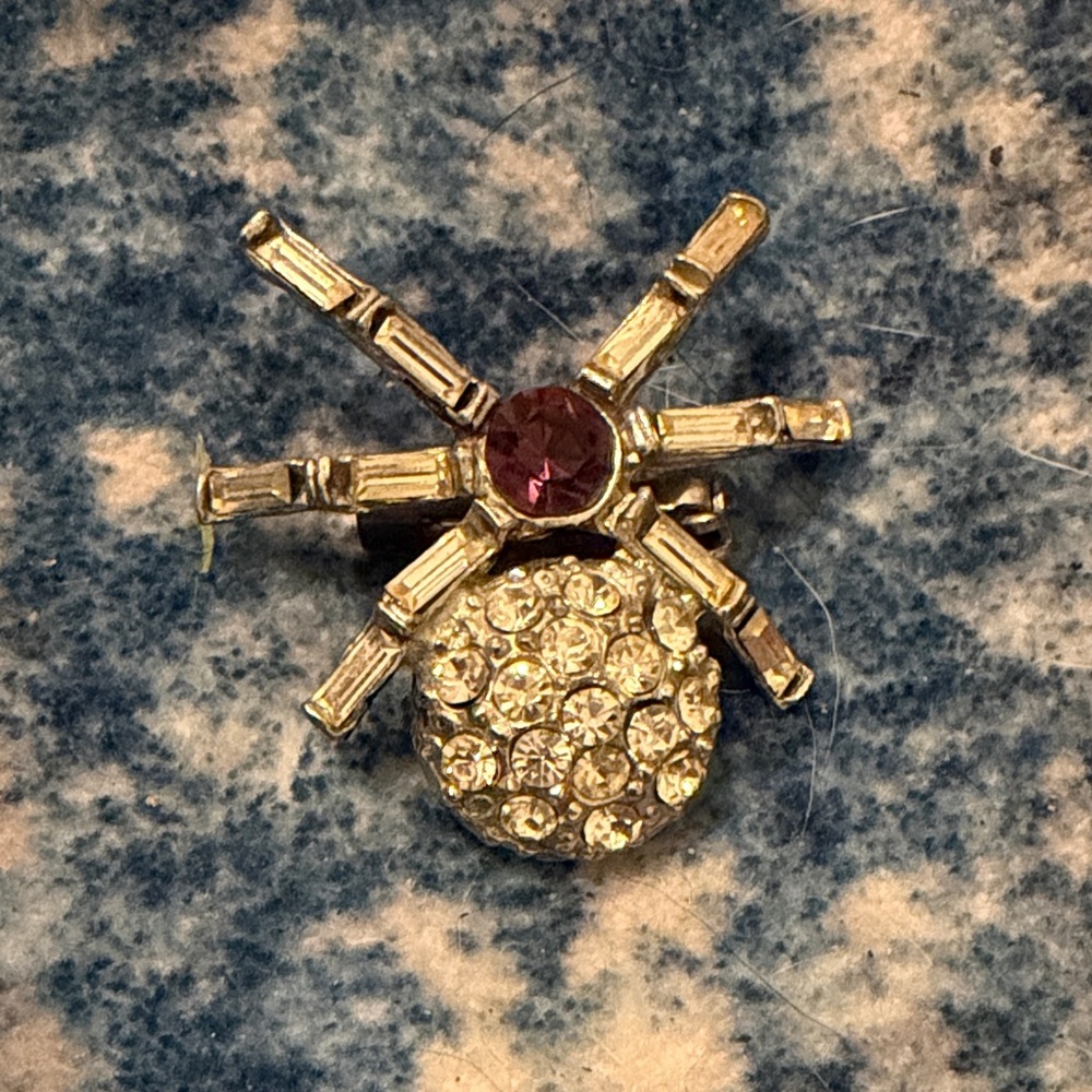 Vintage Art Deco Spider Brooch